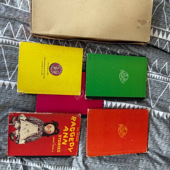 Vintage Raggedy Ann Doll in Original Box + Classic Raggedy Ann Storybook Collect - Picture 12 of 12